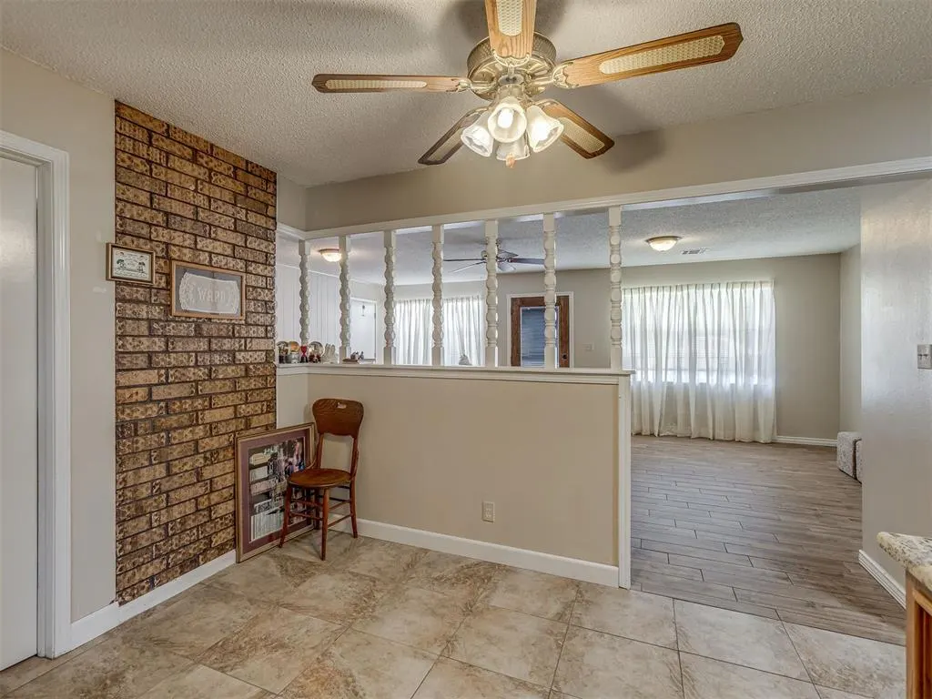 Photo 17 — 218 S 5th Avenue, Stroud, OK 74079