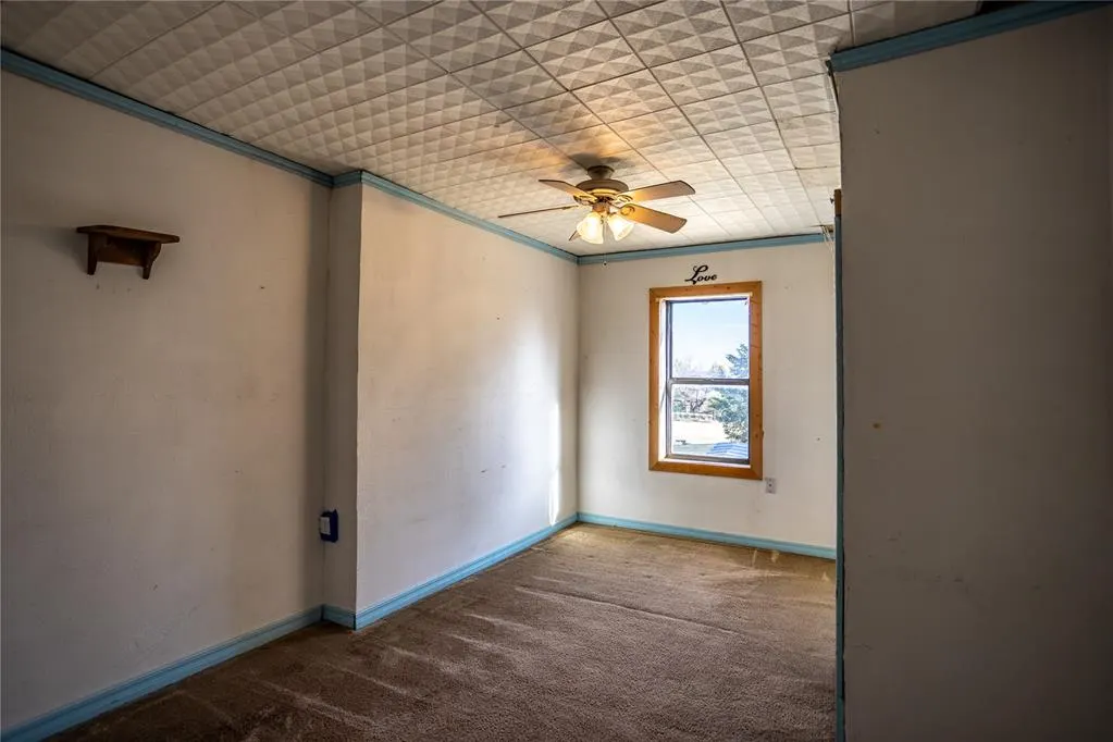 Photo 11 — 607 E C Street, Arapaho, OK 73620