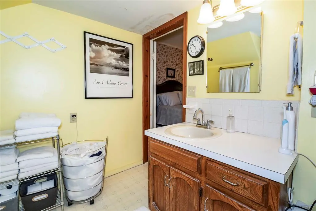 Photo 21 — 201 W 8th Street, Chandler, OK 74834