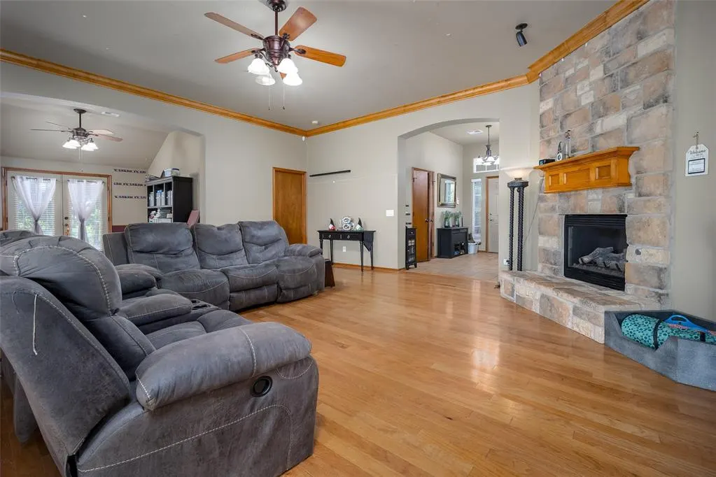 Photo 3 — 18860 Pecan Valley Road, Newalla, OK 74857