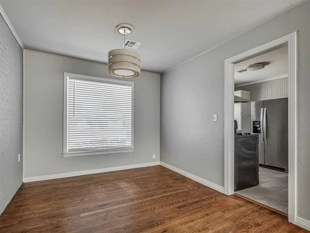 Photo 14 — 1414 Oxford Way, The Village, OK 73120
