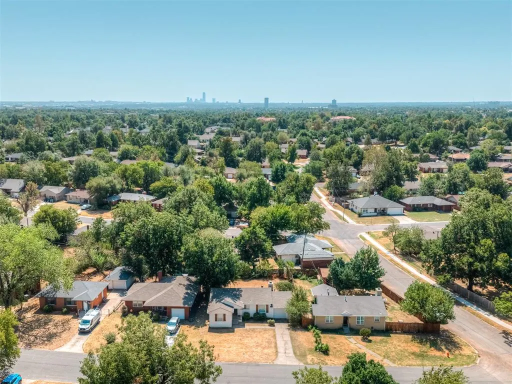 Photo 40 — 1414 Oxford Way, The Village, OK 73120