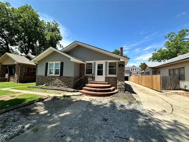 Photo 2 — 746 S Jenkins Avenue, Norman, OK 73069
