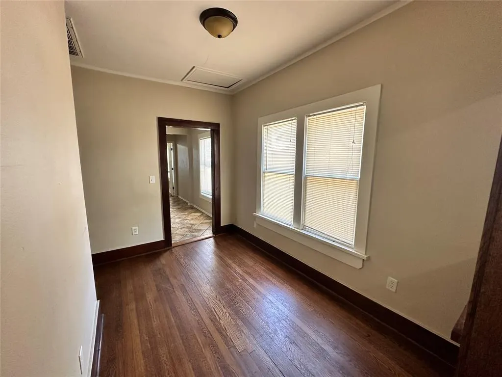 Photo 14 — 746 S Jenkins Avenue, Norman, OK 73069