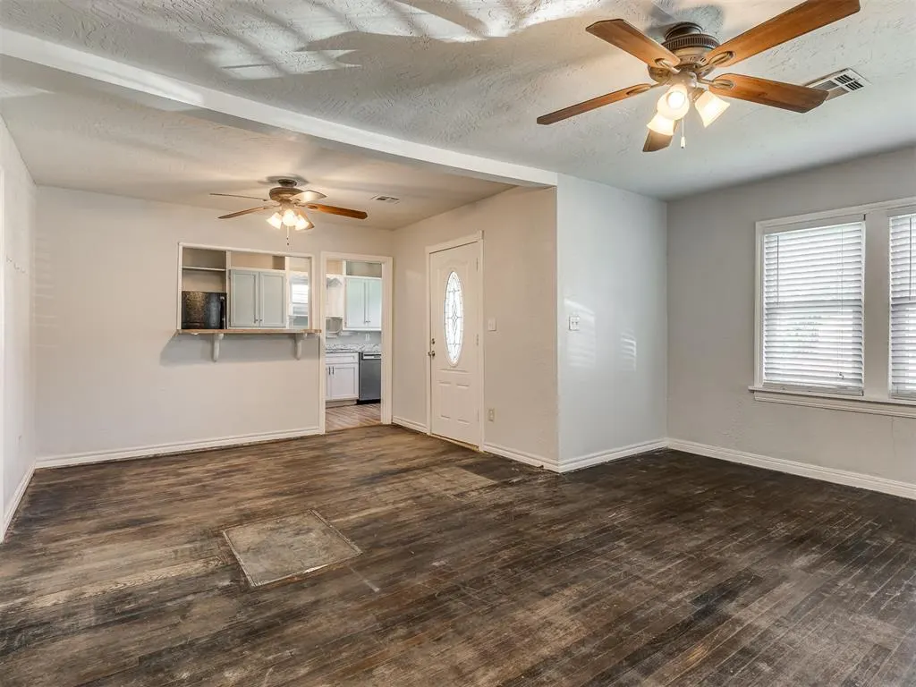 Photo 7 — 3132 NW 28th Street, Oklahoma City, OK 73107