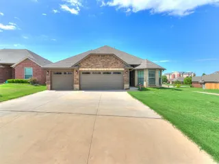Sold home at 5512 Cheyenne Road
