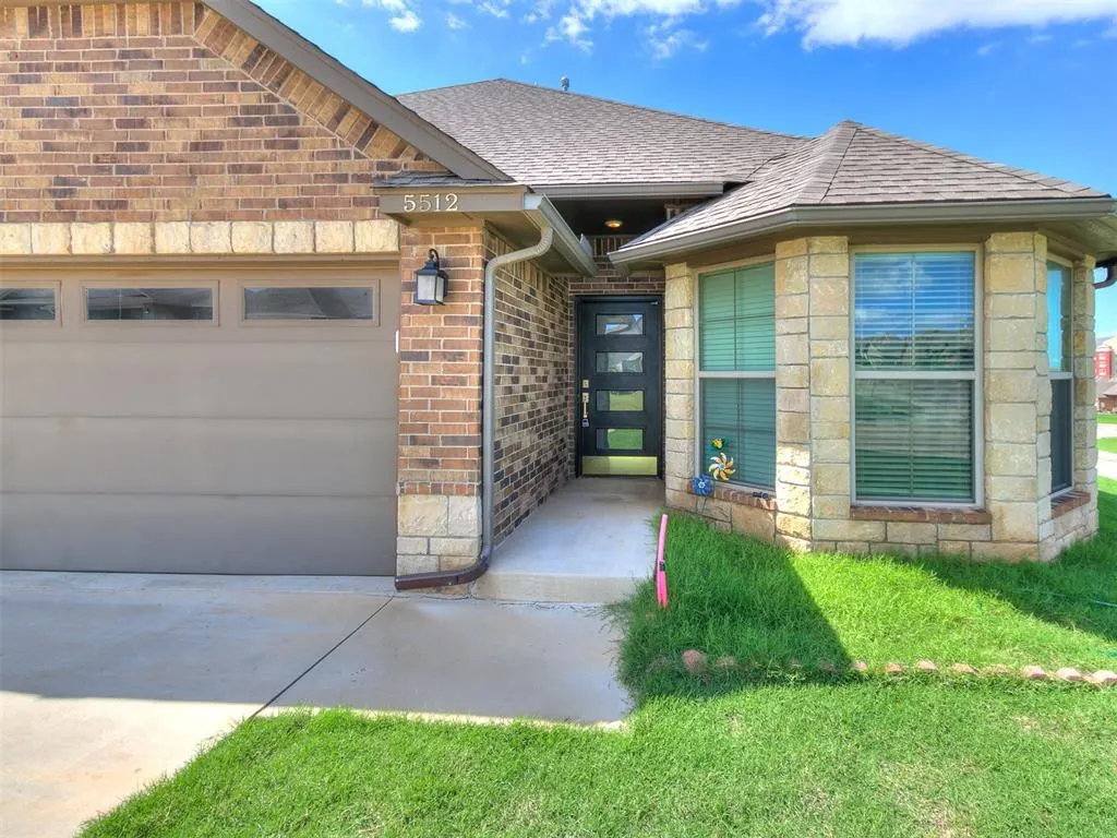 Photo 6 — 5512 Cheyenne Road, Warr Acres, OK 73132