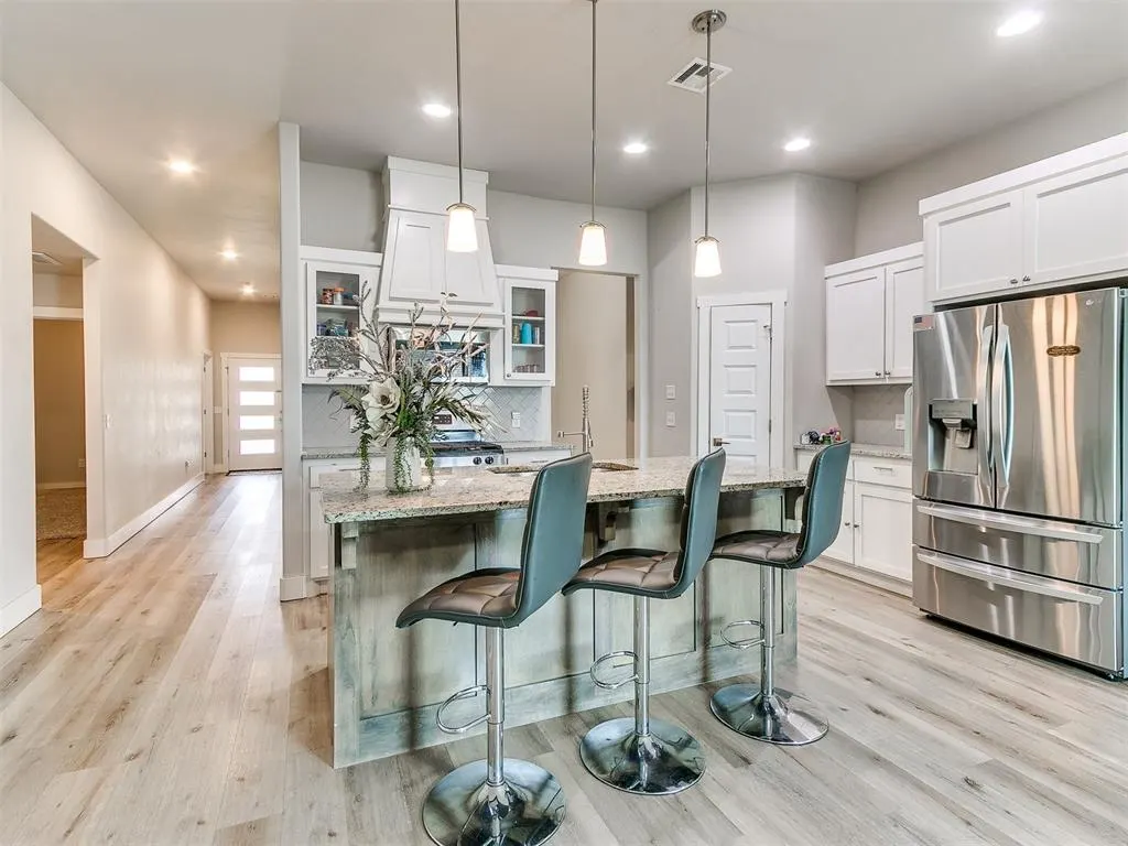 Photo 16 — 5512 Cheyenne Road, Warr Acres, OK 73132