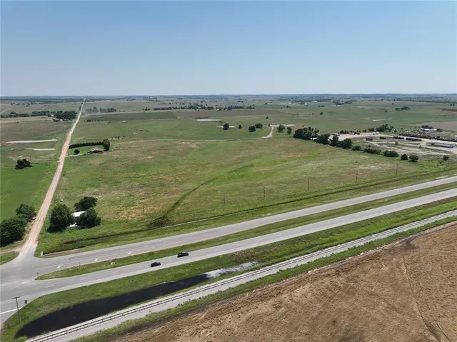 Front exterior — 1 County Street 2770, Verden, OK 73092