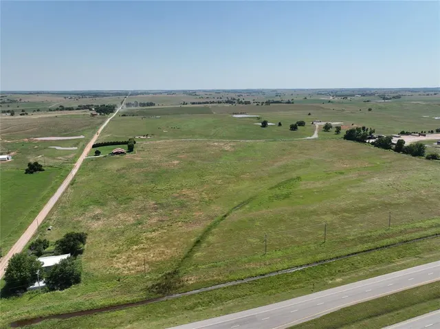 Photo 4 — 1 County Street 2770, Verden, OK 73092