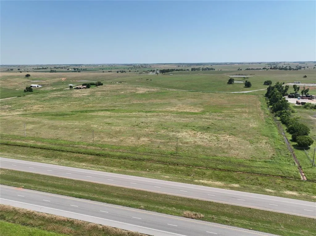 Photo 6 — 1 County Street 2770, Verden, OK 73092