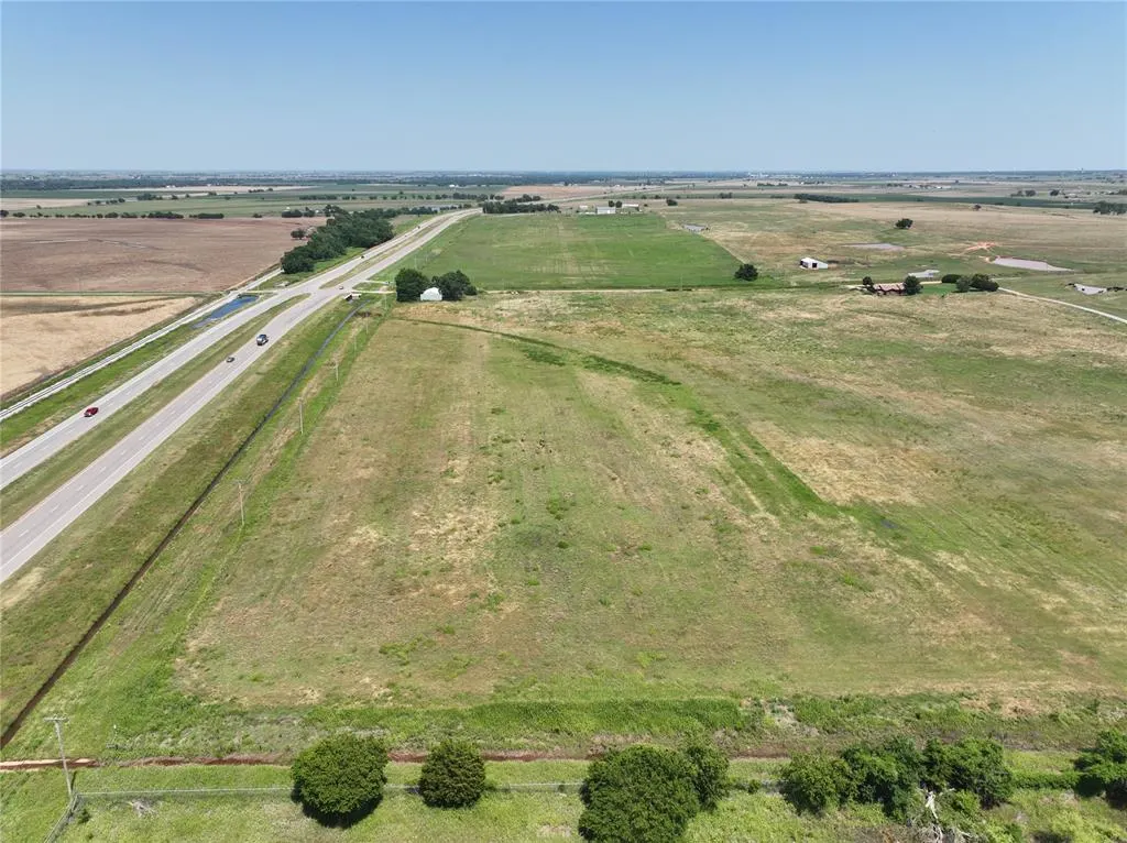 Photo 14 — 1 County Street 2770, Verden, OK 73092