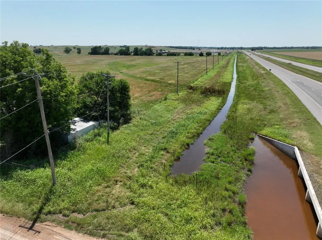 Photo 17 — 1 County Street 2770, Verden, OK 73092