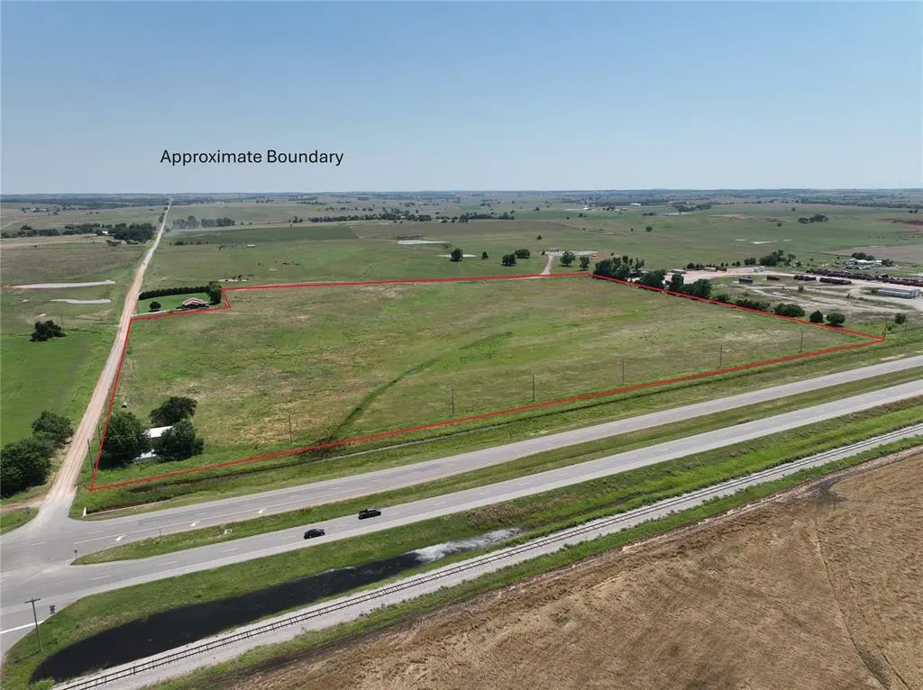Photo 2 — 1 County Street 2770, Verden, OK 73092