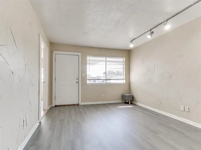 Photo 4 — 6217 S Drexel Avenue, Oklahoma City, OK 73159