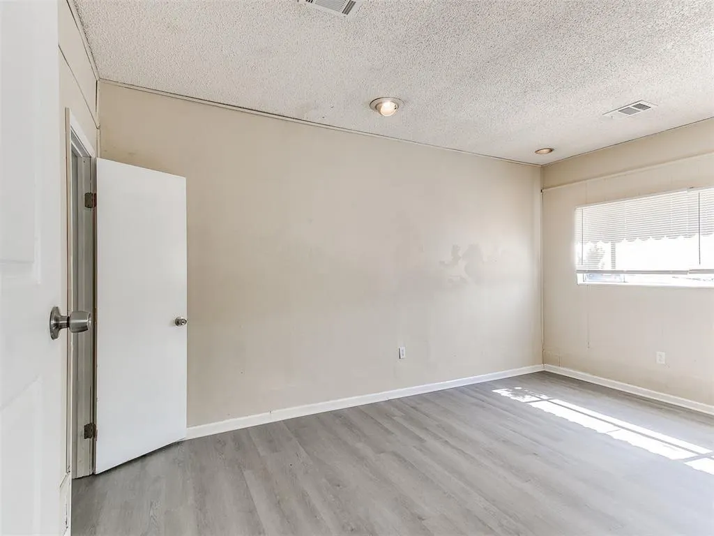 Photo 7 — 6217 S Drexel Avenue, Oklahoma City, OK 73159