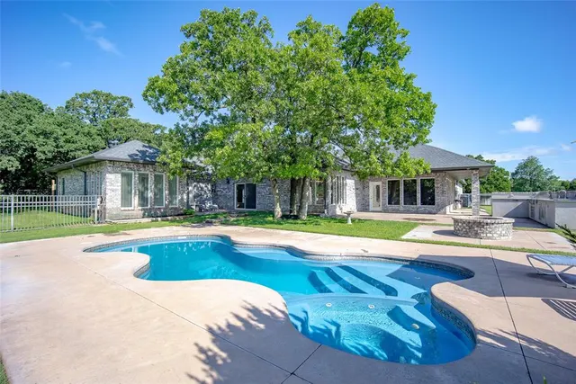Photo 4 — 3312 E Hefner Road, Oklahoma City, OK 73131