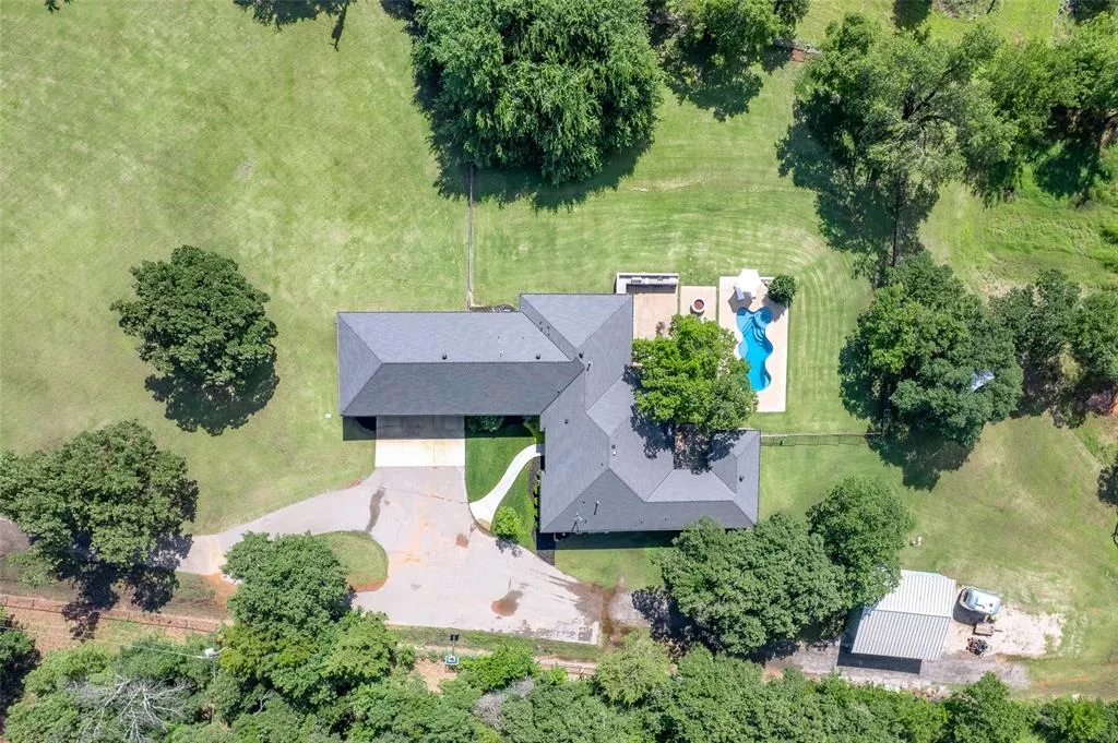 Photo 2 — 3312 E Hefner Road, Oklahoma City, OK 73131