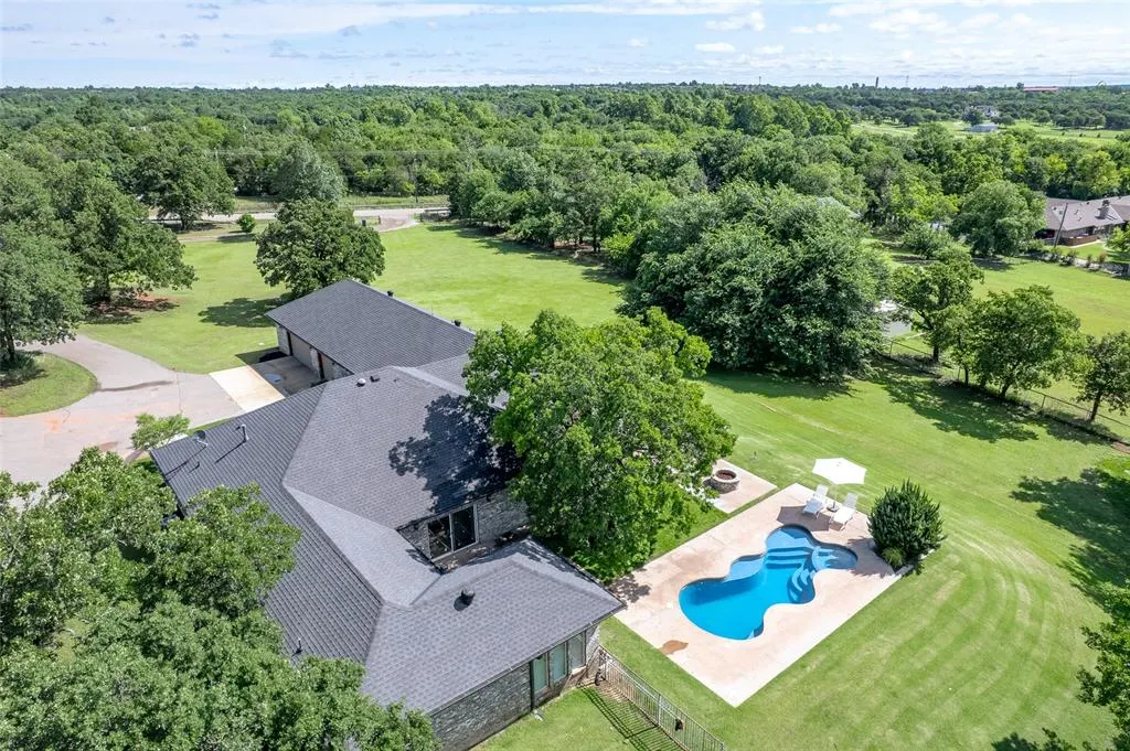 Front exterior — 3312 E Hefner Road, Oklahoma City, OK 73131
