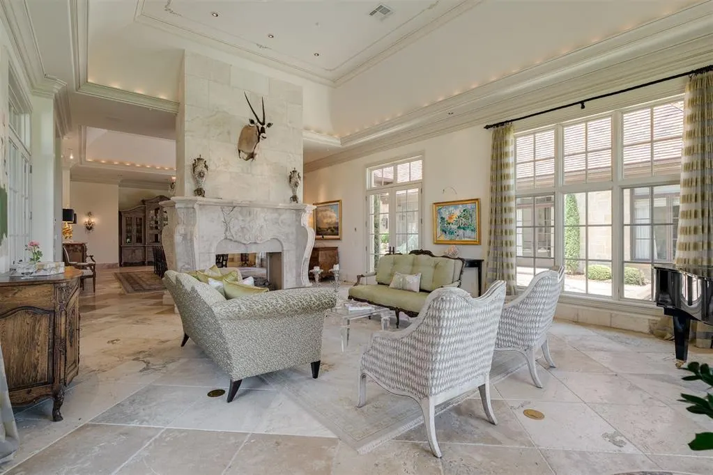 Photo 8 — 4901 Wisteria Drive, Oklahoma City, OK 73142
