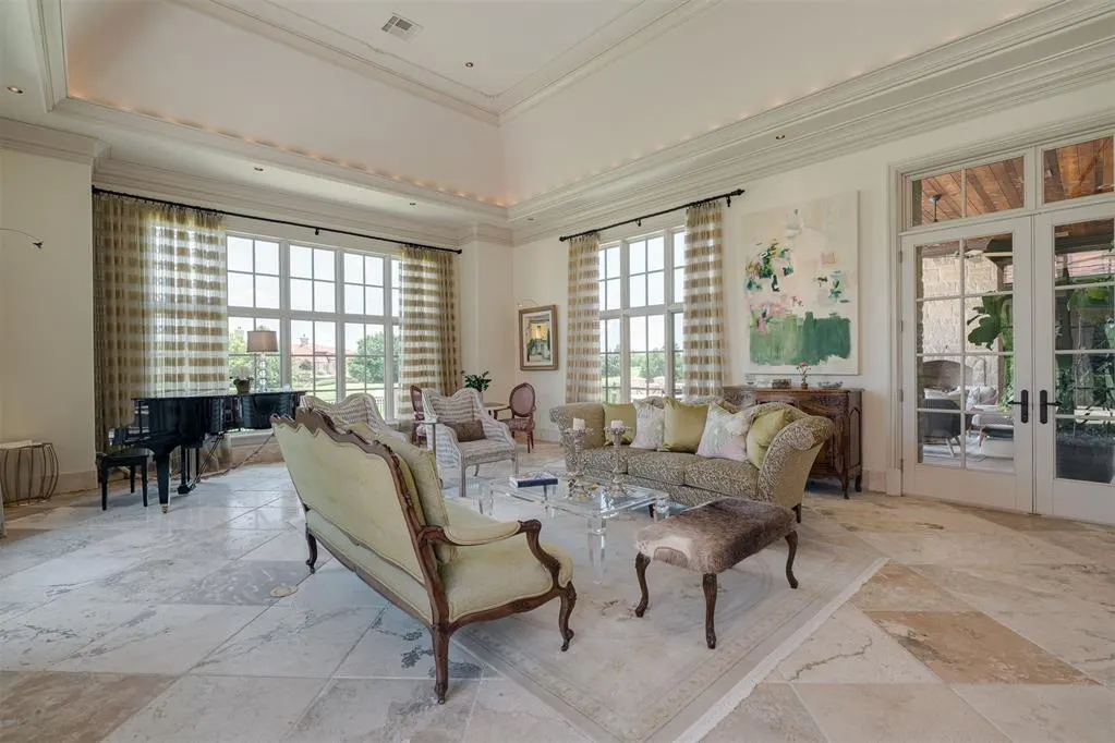 Photo 9 — 4901 Wisteria Drive, Oklahoma City, OK 73142