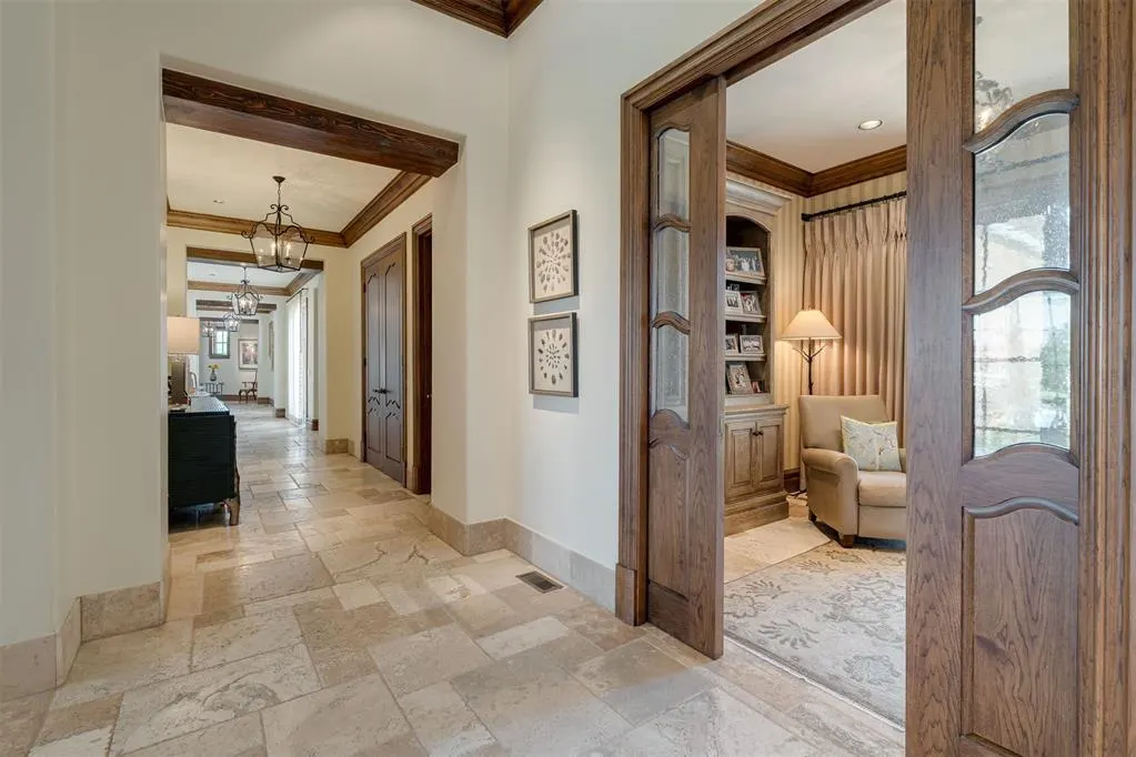Photo 11 — 4901 Wisteria Drive, Oklahoma City, OK 73142