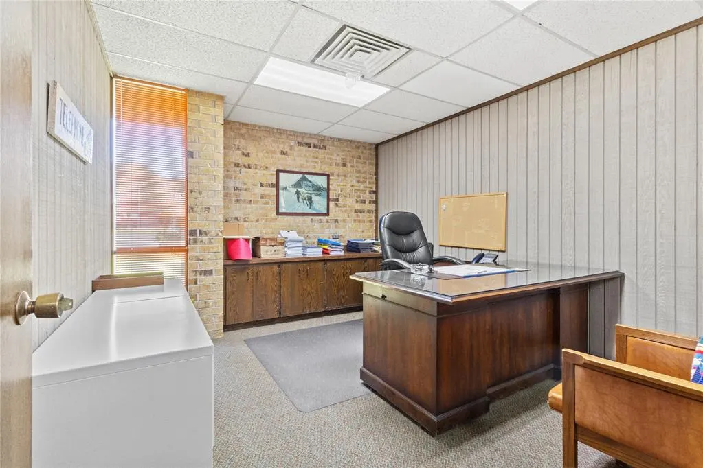 Photo 12 — 400 S Main Avenue, Custer City, OK 73639