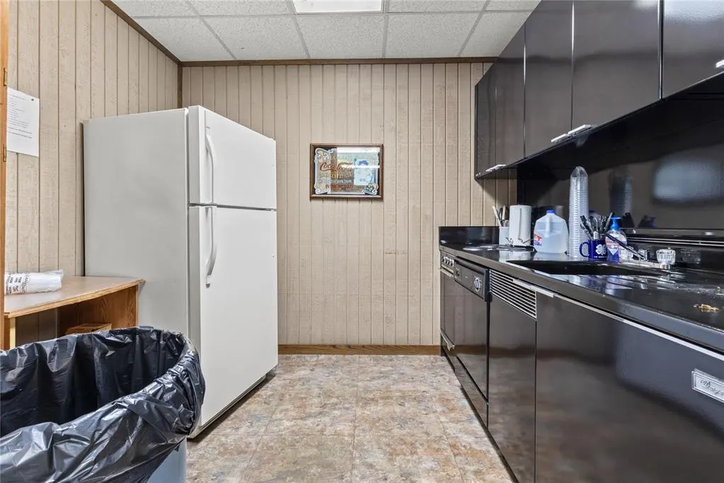 Photo 22 — 400 S Main Avenue, Custer City, OK 73639