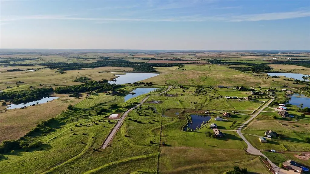 Photo 9 — 2 E 880 Road, Cashion, OK 73016