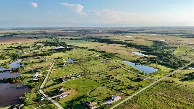 Front exterior — 13 E 880 Road, Cashion, OK 73016