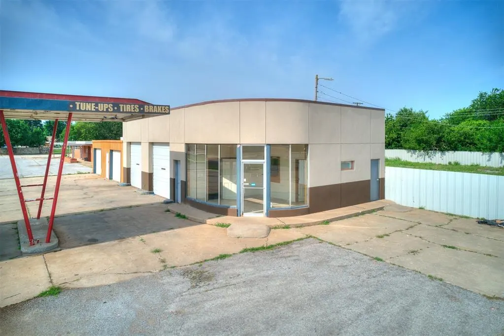 Photo 26 — 2217 N Portland Avenue, Oklahoma City, OK 73107