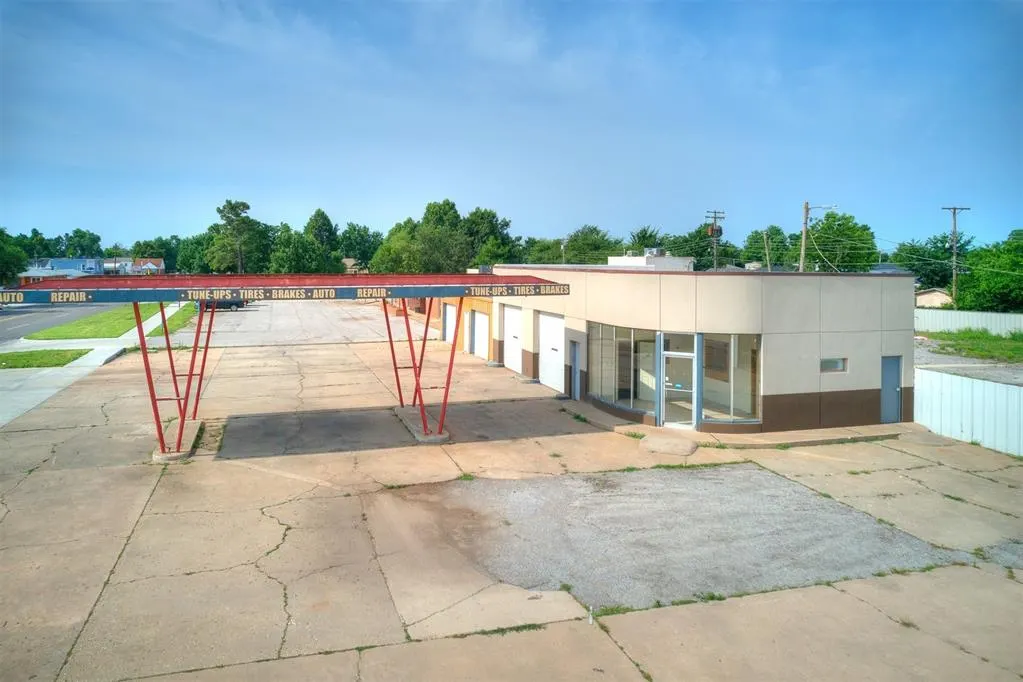 Photo 30 — 2217 N Portland Avenue, Oklahoma City, OK 73107