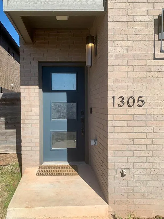 Photo 2 — 1305 NE 6th Street, Oklahoma City, OK 73117
