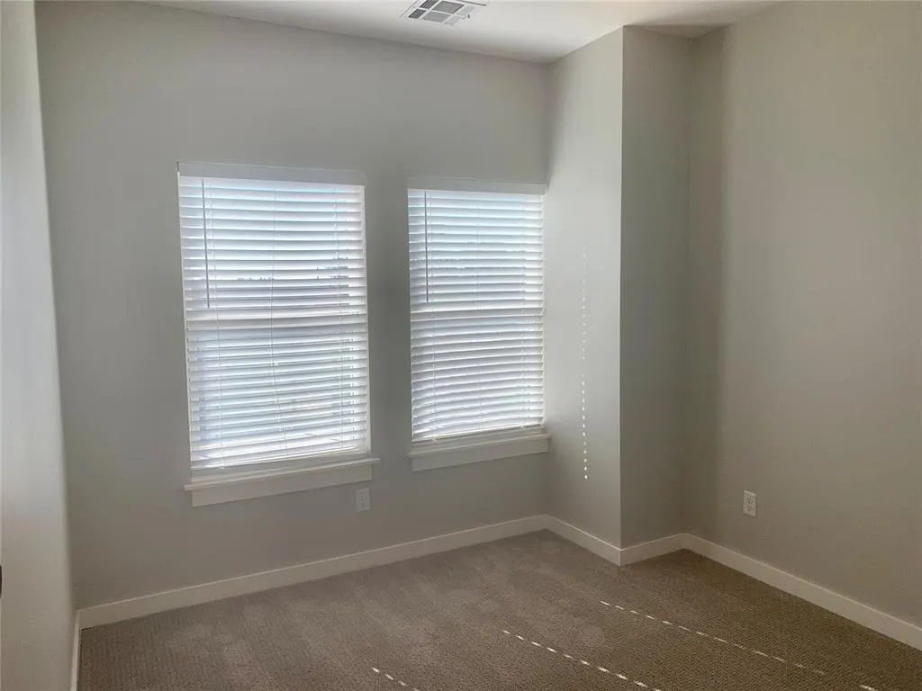 Photo 11 — 1305 NE 6th Street, Oklahoma City, OK 73117