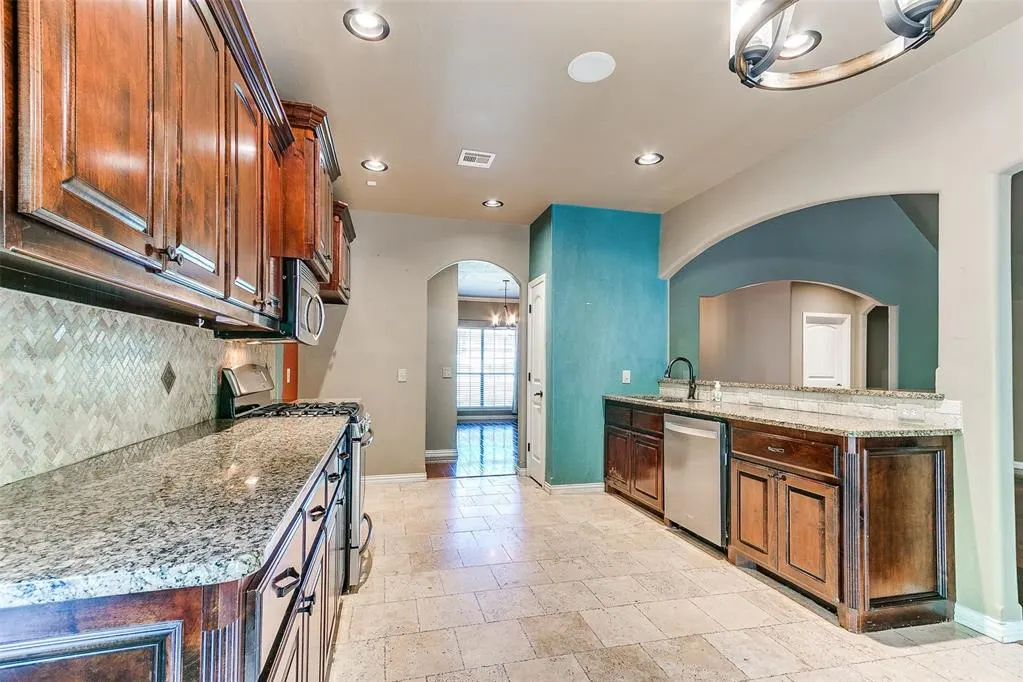 Photo 11 — 3393 Creek View Court, Newcastle, OK 73065
