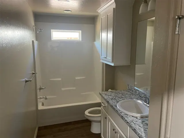 Photo 5 — 210 E Beech Street, Lexington, OK 73051