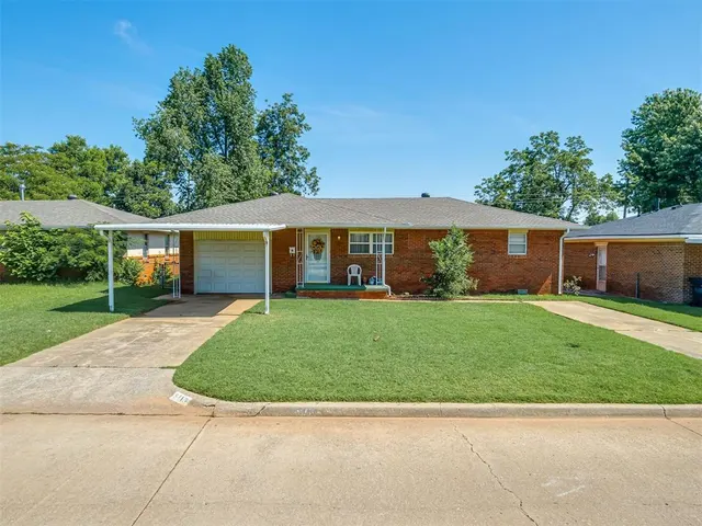 Photo 2 — 3113 SE 20th Street, Oklahoma City, OK 73115