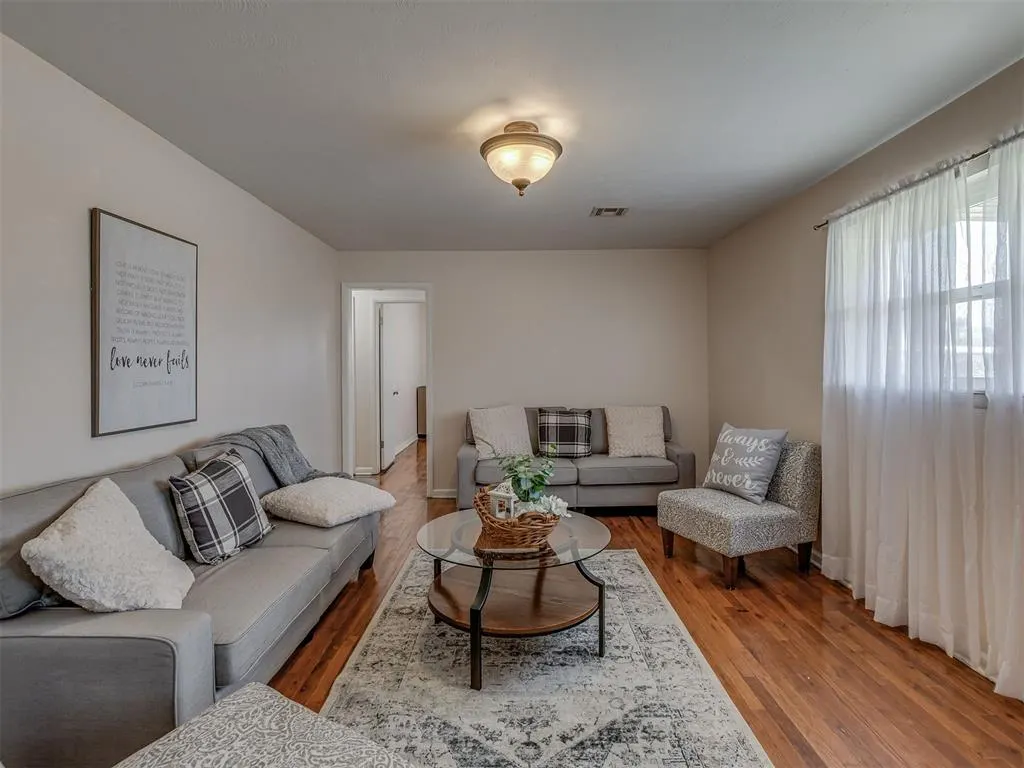 Photo 9 — 3113 SE 20th Street, Oklahoma City, OK 73115