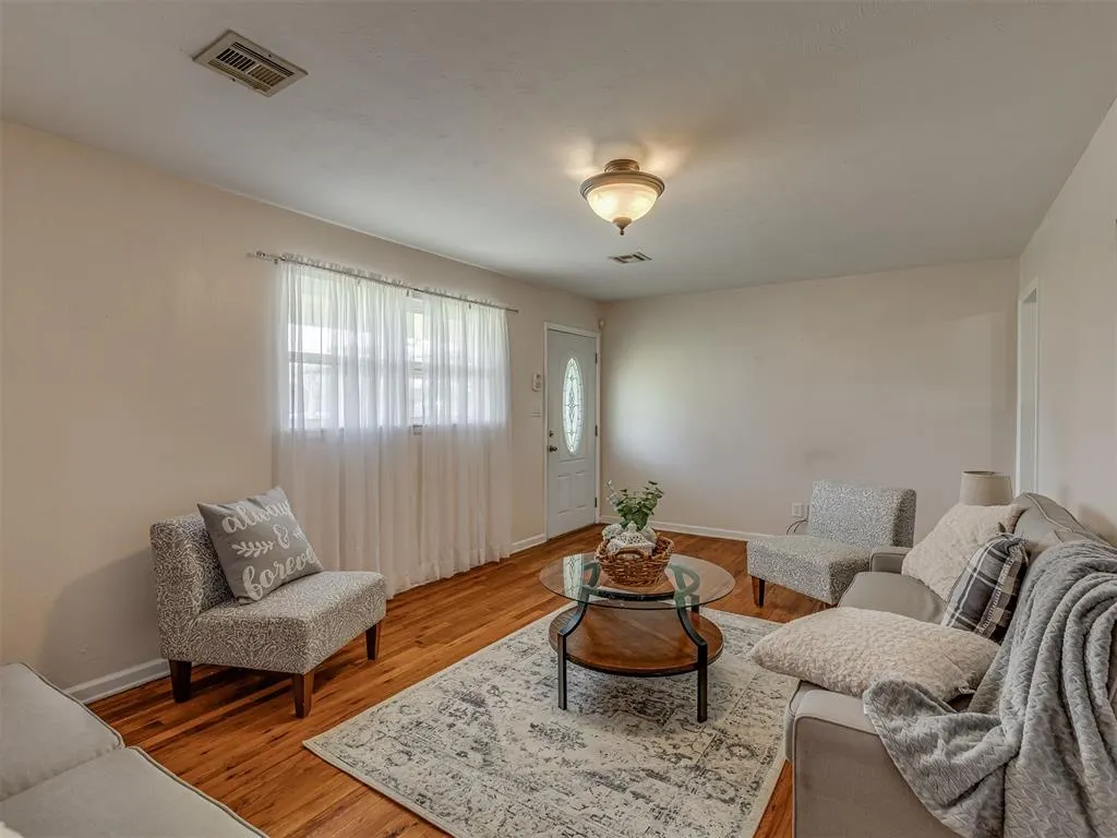 Photo 10 — 3113 SE 20th Street, Oklahoma City, OK 73115