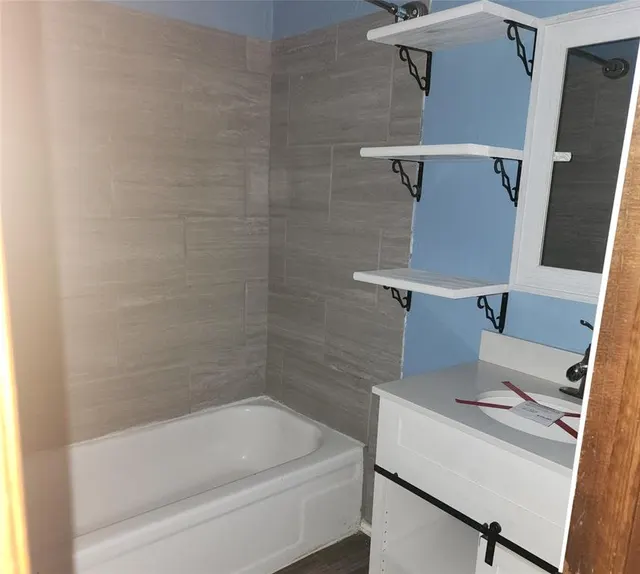 Photo 4 — 2413 7th Street, Prague, OK 74864