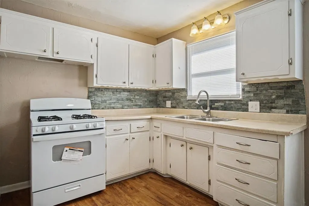 Photo 3 — 1717 Symphony Lane, Midwest City, OK 73130