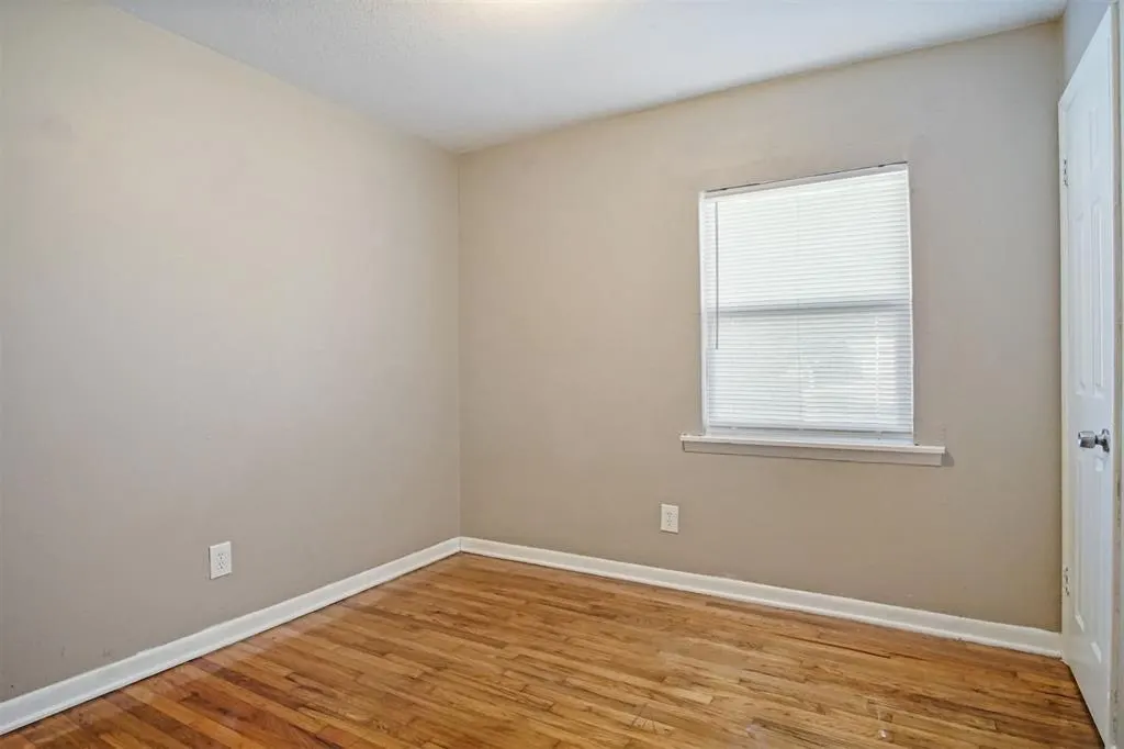 Photo 6 — 1717 Symphony Lane, Midwest City, OK 73130