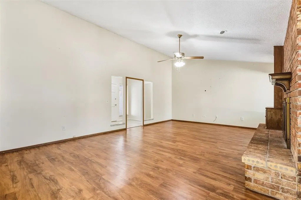 Photo 7 — 1321 Alviola Avenue, Midwest City, OK 73110