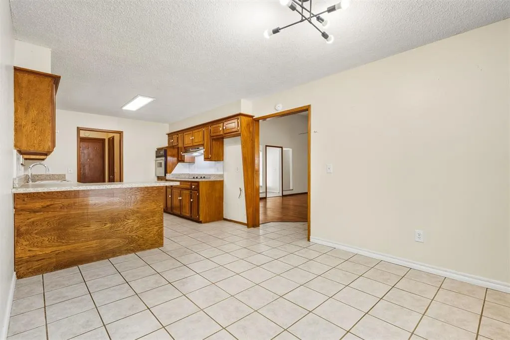 Photo 10 — 1321 Alviola Avenue, Midwest City, OK 73110