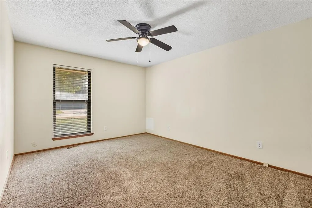 Photo 18 — 1321 Alviola Avenue, Midwest City, OK 73110