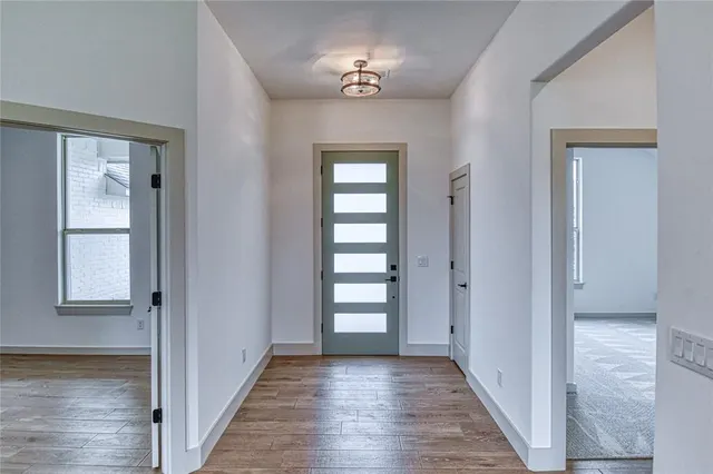 Photo 5 — 2240 Bretford Way, Norman, OK 73071