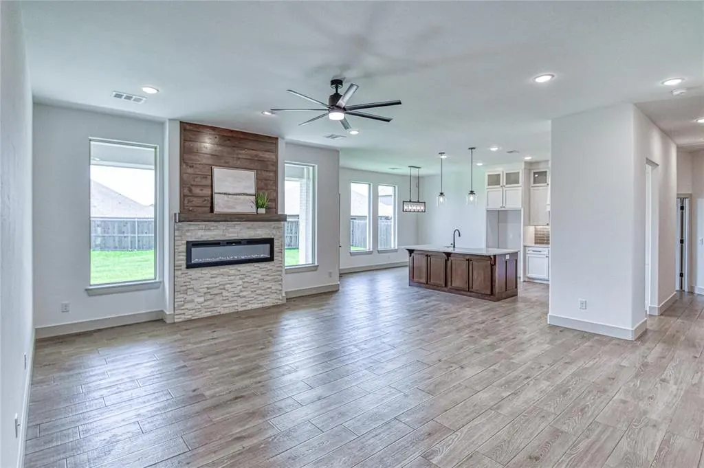 Photo 7 — 2240 Bretford Way, Norman, OK 73071