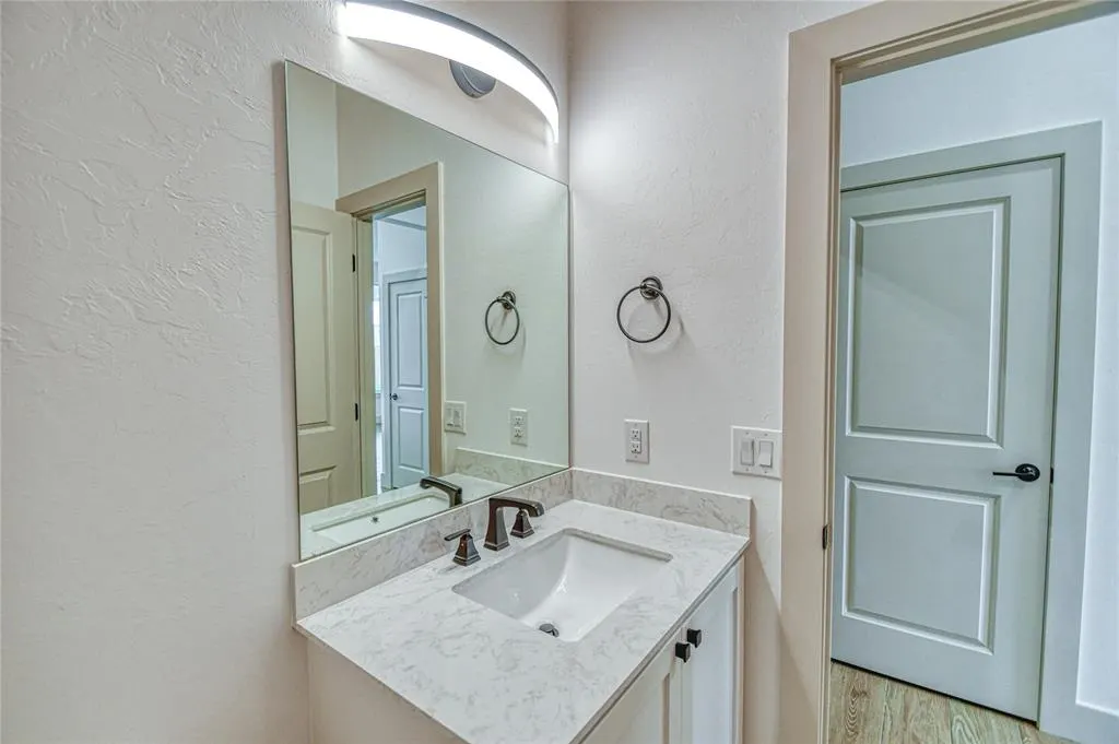 Photo 22 — 2240 Bretford Way, Norman, OK 73071
