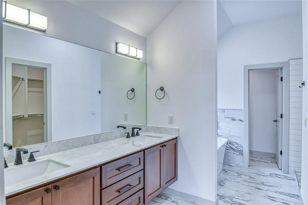 Photo 26 — 2240 Bretford Way, Norman, OK 73071