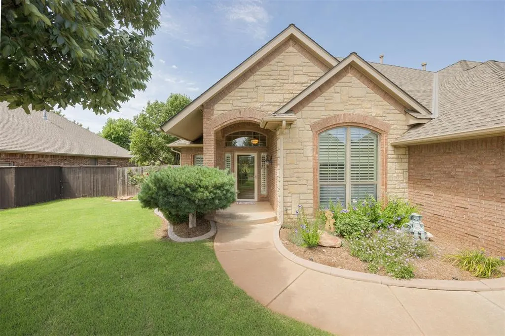 Photo 3 — 5509 NW 120th Street, Oklahoma City, OK 73162